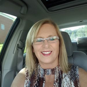 Meet your Posher, Libby